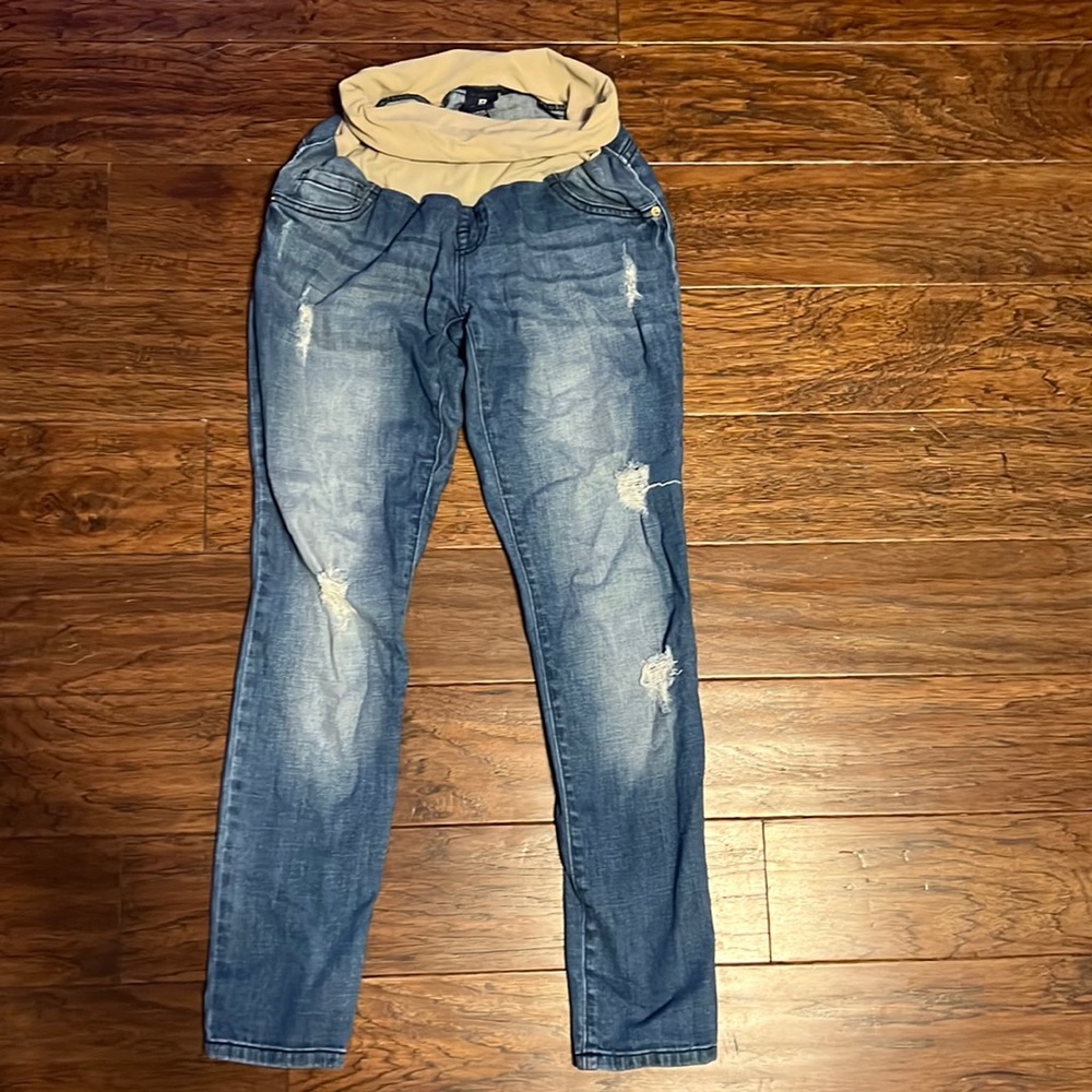 Womens distressed maternity jeans size small